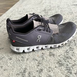 On clouds worn once, great condition!